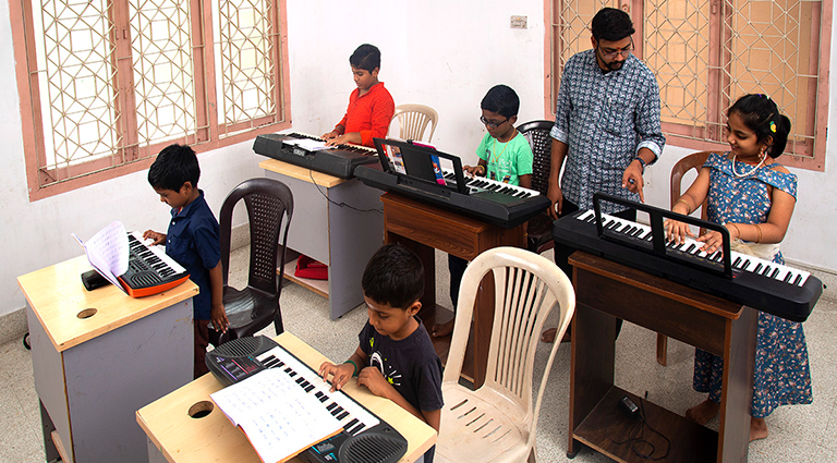 Carnatic keyboard classes